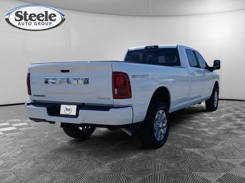 2025 RAM 2500 Laramie Crew Cab 4x4 8' Box