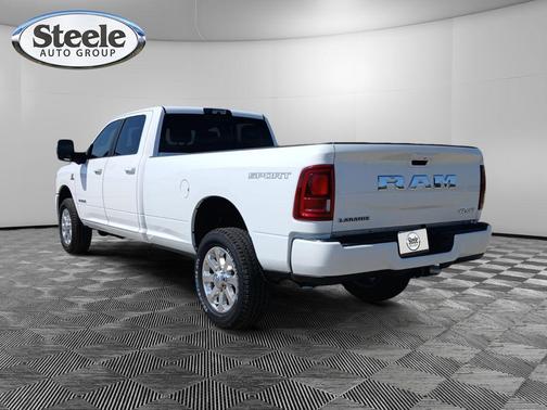 2025 RAM 2500 Laramie Crew Cab 4x4 8' Box