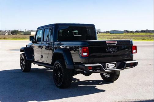2025 Jeep Gladiator Nighthawk