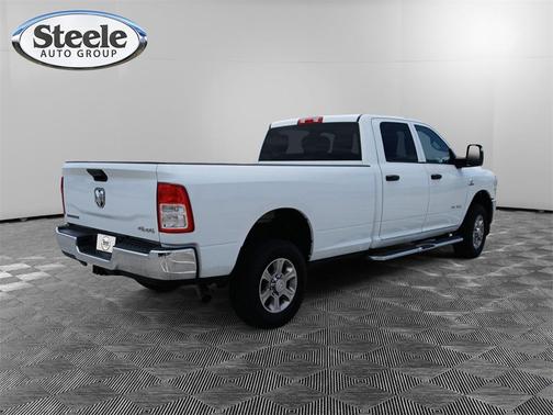 2023 RAM 2500 Big Horn Crew Cab 4x4 8' Box