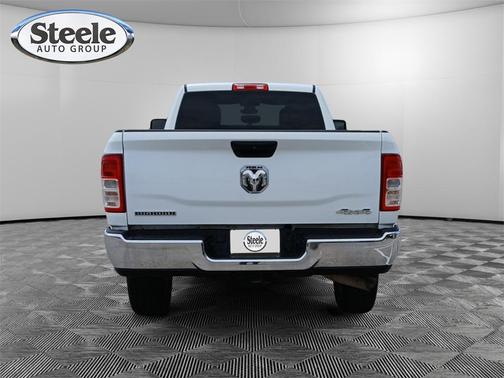 2023 RAM 2500 Big Horn Crew Cab 4x4 8' Box