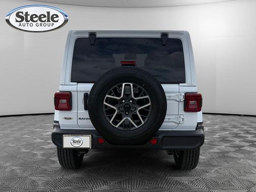 2026 Jeep Wrangler 4-Door Sahara 4x4