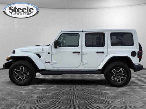 2026 Jeep Wrangler 4-Door Sahara 4x4