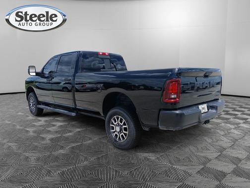 2025 RAM 2500 Tradesman Crew Cab 4x4 8' Box