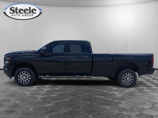 2025 RAM 2500 Tradesman Crew Cab 4x4 8' Box