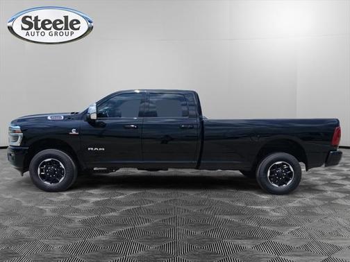 2025 RAM 3500 Laramie Crew Cab 4x4 8' Box