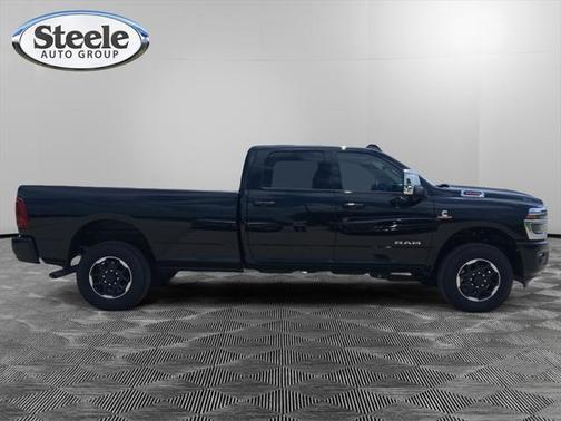 2025 RAM 3500 Laramie Crew Cab 4x4 8' Box