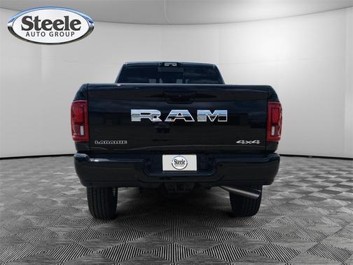 2025 RAM 3500 Laramie Crew Cab 4x4 8' Box