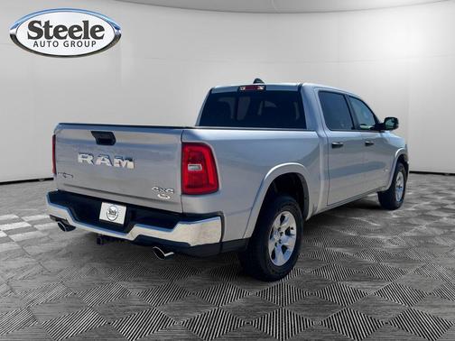 Silver Zynith 2026 RAM 1500 Big Horn/Lone Star