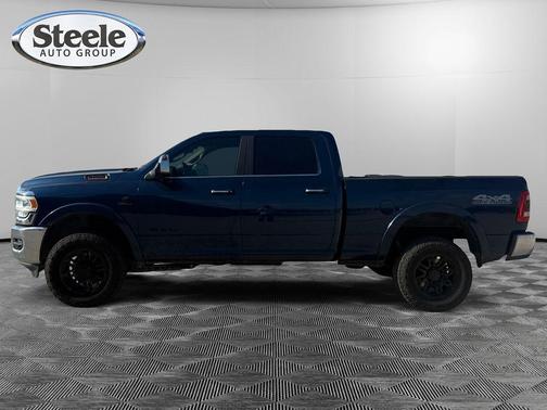 2020 RAM 2500 Laramie Crew Cab 4X4 6'4' Box