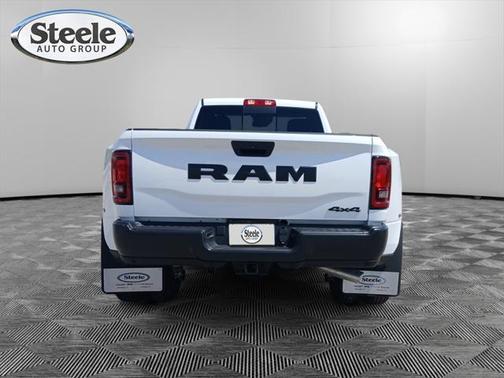 2025 RAM 3500 Tradesman Regular Cab 4x4 8' Box