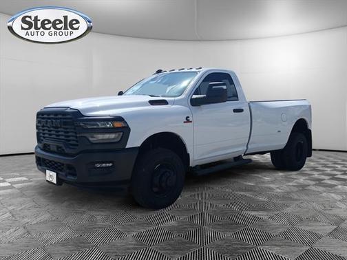 2025 RAM 3500 Tradesman Regular Cab 4x4 8' Box