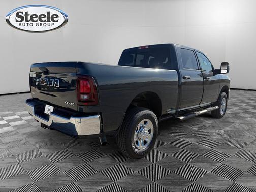 2026 RAM 2500 Tradesman Crew Cab 4x4 6'4' Box