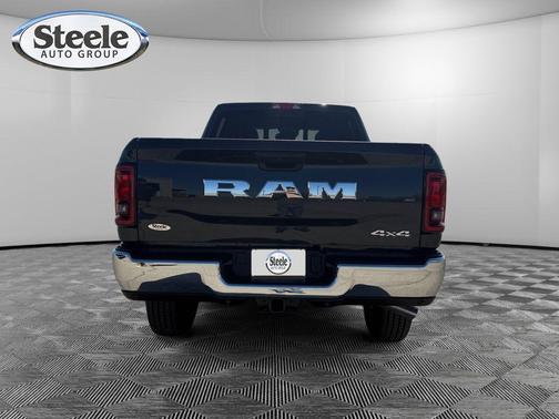 2026 RAM 2500 Tradesman Crew Cab 4x4 6'4' Box
