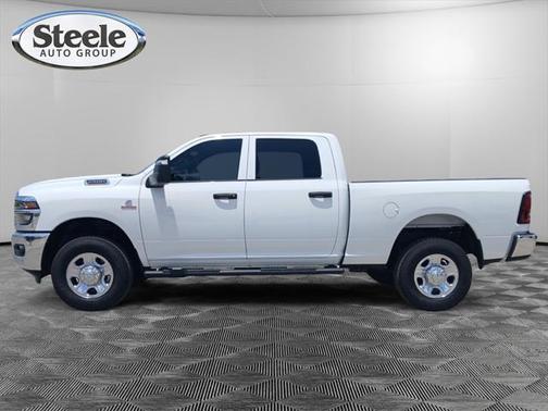 2025 RAM 2500 Tradesman Crew Cab 4x4 6'4' Box