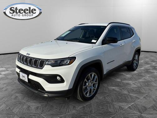 2023 Jeep Compass Latitude Lux