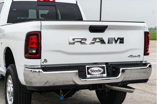2025 RAM 2500 Tradesman Crew Cab 4x4 6'4' Box