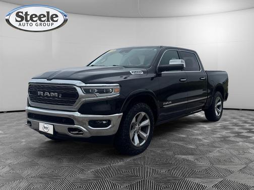 Diamond Black Crystal Pearlcoat 2019 RAM 1500 Limited