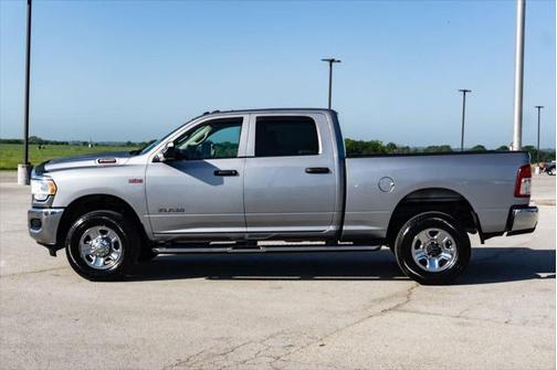 2020 RAM 2500 Tradesman Crew Cab 4X4 6'4' Box