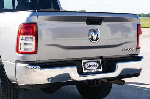 2020 RAM 2500 Tradesman Crew Cab 4X4 6'4' Box