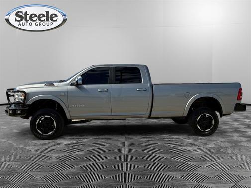 2021 RAM 3500 Laramie Crew Cab 4x4 8' Box