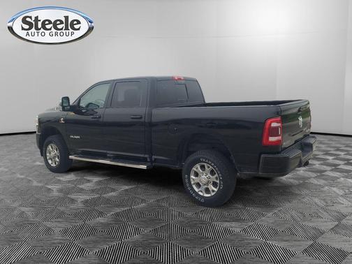 Diamond Black Crystal Pearlcoat 2024 RAM 2500 Laramie Crew Cab 4x4 6'4' Box