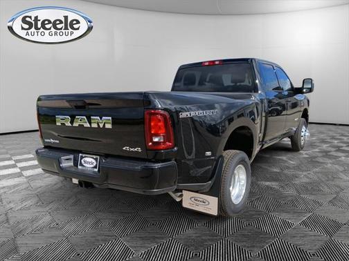 2025 RAM 3500 Lone Star Crew Cab 4x4 8' Box