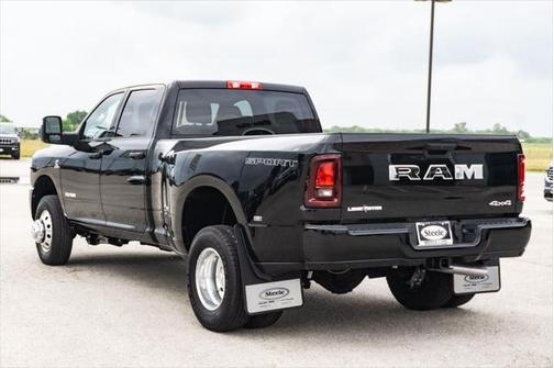 2025 RAM 3500 Lone Star Crew Cab 4x4 8' Box