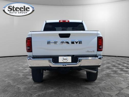 2025 RAM 2500 Tradesman Crew Cab 4x4 6'4' Box