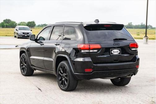 2021 Jeep Grand Cherokee Laredo