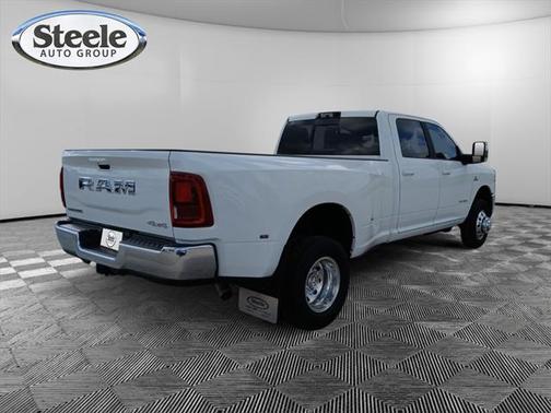 2025 RAM 3500 Laramie Crew Cab 4x4 8' Box