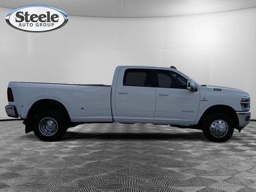 2025 RAM 3500 Laramie Crew Cab 4x4 8' Box