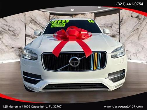 2016 Volvo XC90 T6 Momentum
