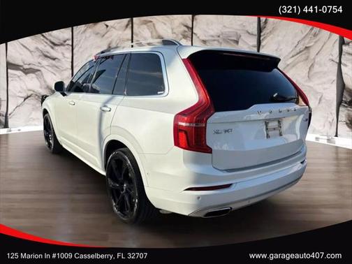 2016 Volvo XC90 T6 Momentum