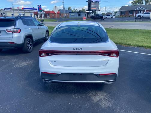 2022 Kia K5 LX