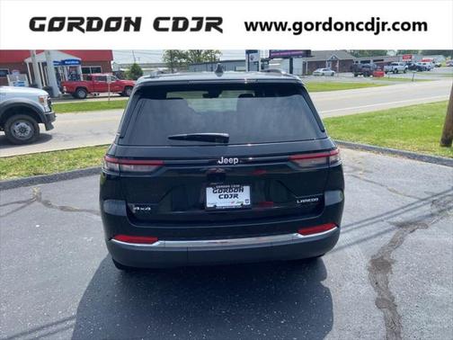 2025 Jeep Grand Cherokee Laredo