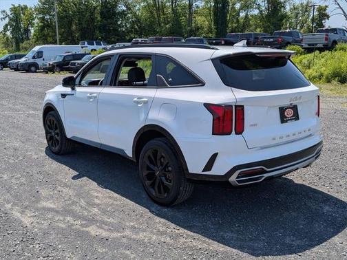 2022 Kia Sorento SX