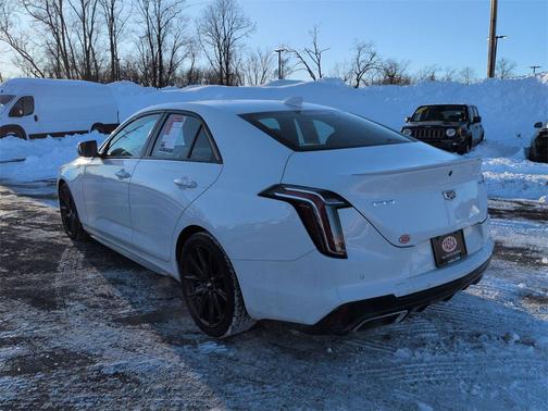 2022 Cadillac CT4 Sport