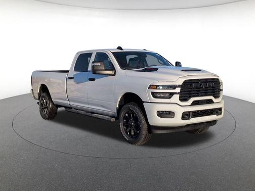 2026 RAM 2500 Tradesman Crew Cab 4x4 8' Box