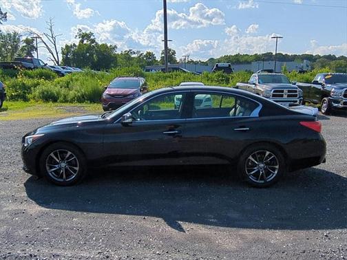 2017 INFINITI Q50 3.0t Signature Edition