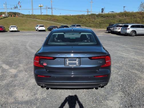 2019 Volvo S60 T6 Momentum