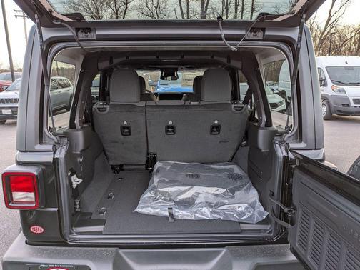 Black Clearcoat 2026 Jeep Wrangler Sport S