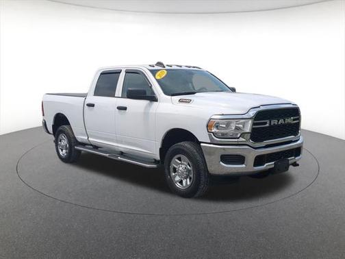 2019 RAM 2500 Tradesman Crew Cab 4x4 6'4' Box