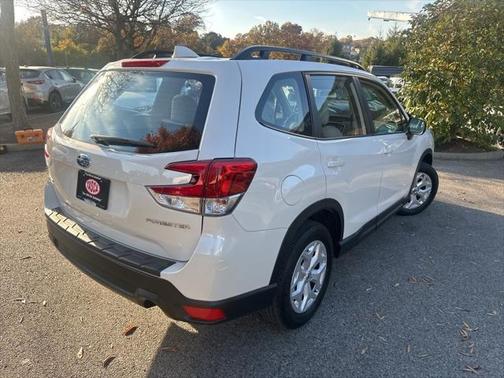 2022 Subaru Forester Base