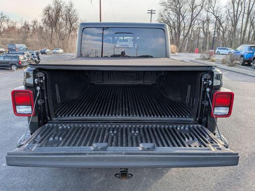 Black Clearcoat 2020 Jeep Gladiator Rubicon