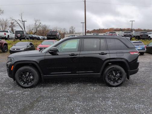 2025 Jeep Grand Cherokee Altitude