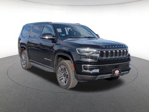 Diamond Black Crystal Pearlcoat 2022 Jeep Wagoneer Series III 4x4