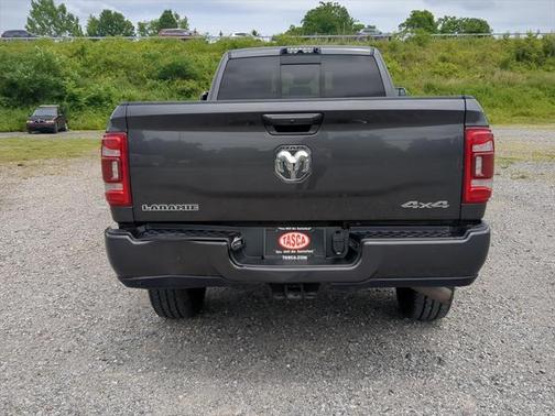 2019 RAM 2500 Laramie Crew Cab 4x4 8' Box