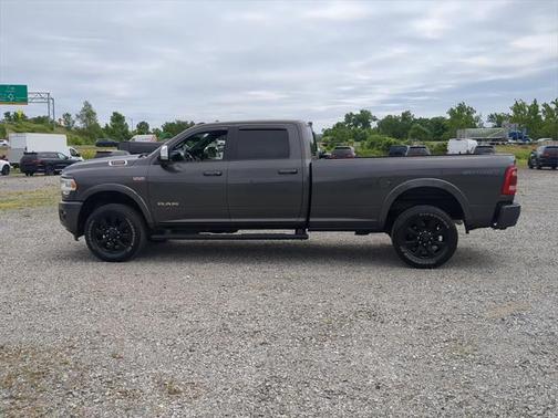 2019 RAM 2500 Laramie Crew Cab 4x4 8' Box