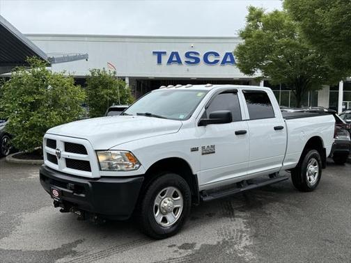 2017 RAM 2500 Tradesman Crew Cab 4x4 6'4' Box